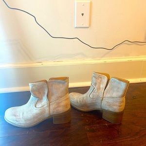 HEMLINE BOOTS